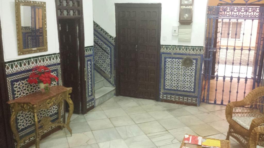 Pension Bailen Sevilla Exteriör bild