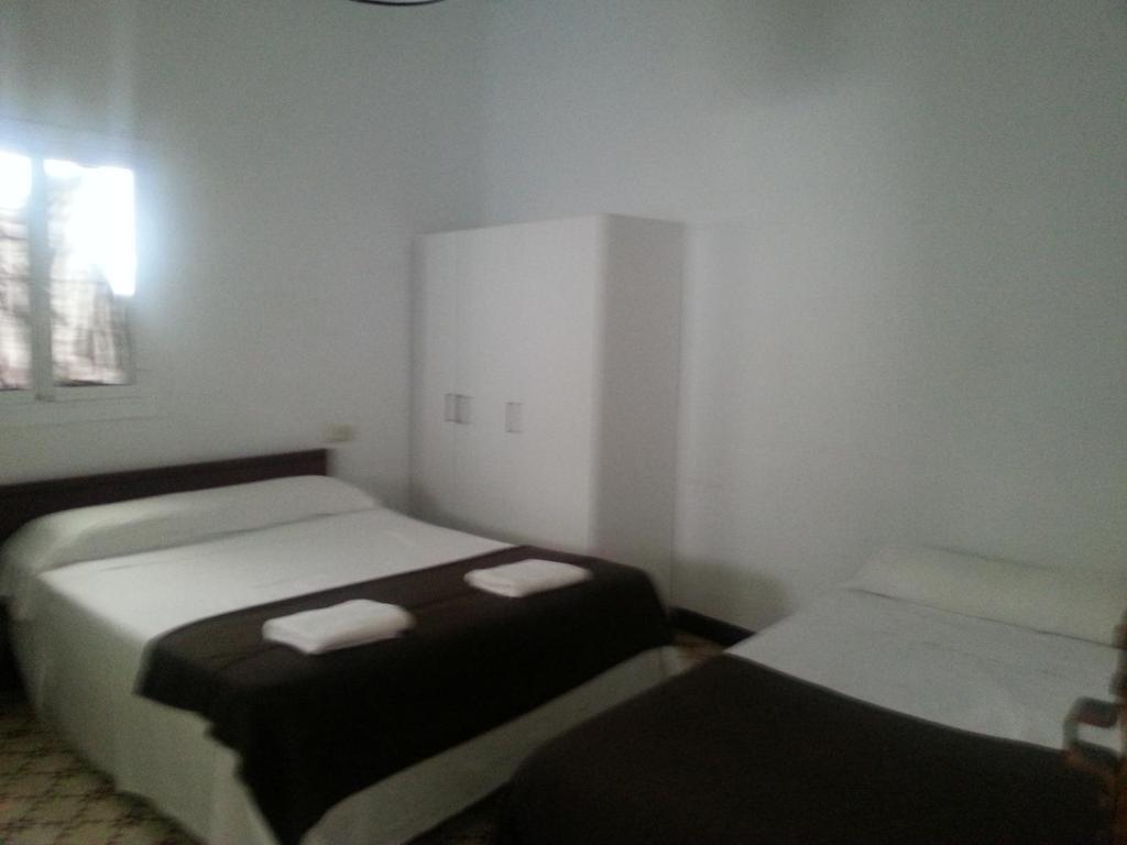 Pension Bailen Sevilla Exteriör bild