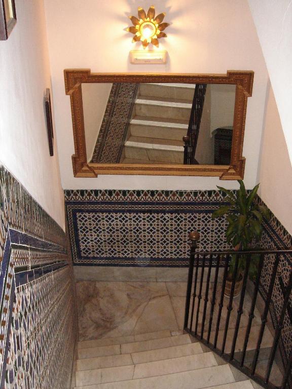 Pension Bailen Sevilla Exteriör bild